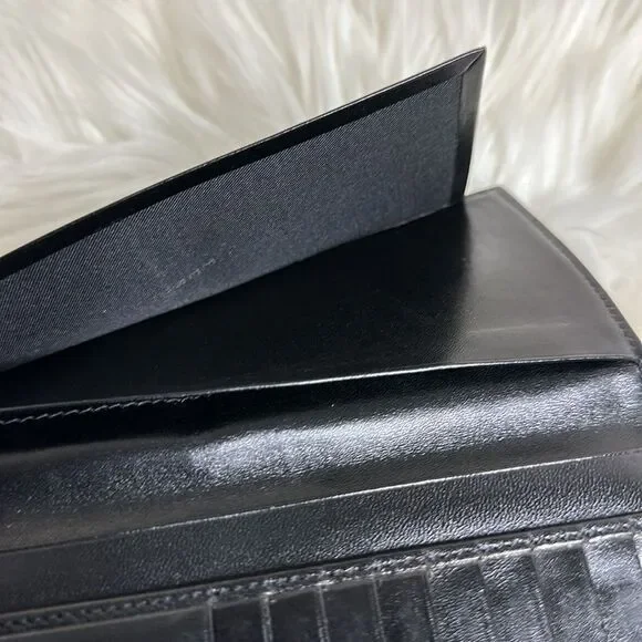 COPY - 💯Authentic Fendi Bifold Long Wallet 🍀 - Picture 9 of 12